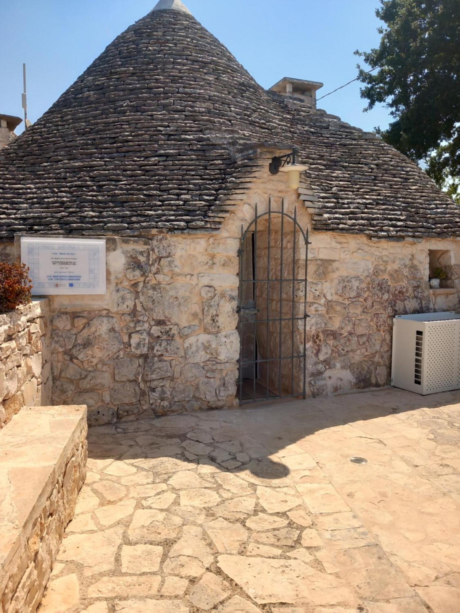 阿尔贝罗贝洛 Trullo Monte Del Sale旅馆 外观 照片