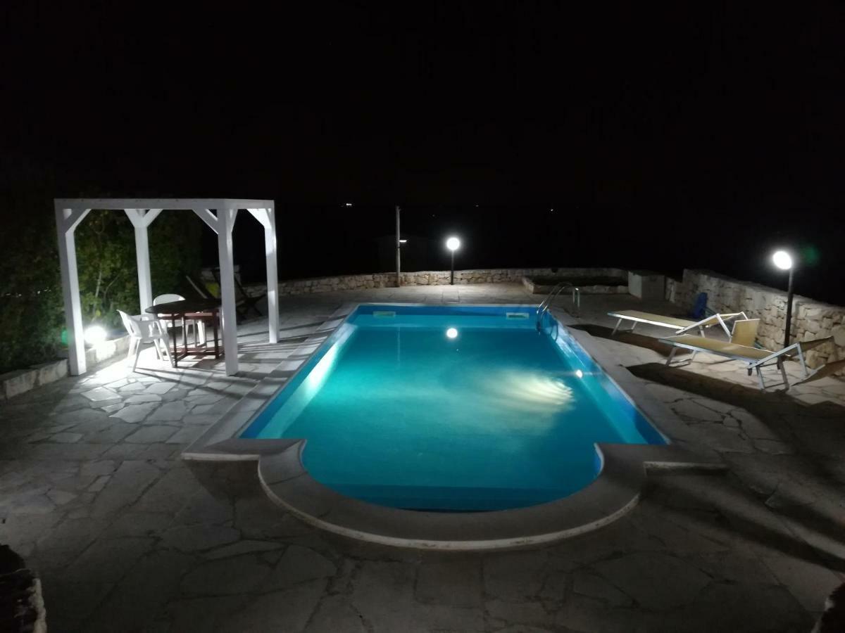 阿尔贝罗贝洛 Trullo Monte Del Sale旅馆 外观 照片